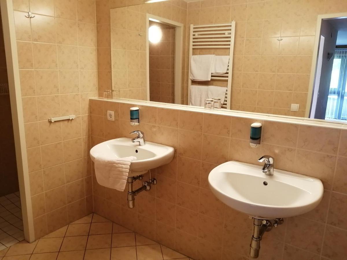 Hotel Haus Anni Bad Kleinkirchheim Zewnętrze zdjęcie