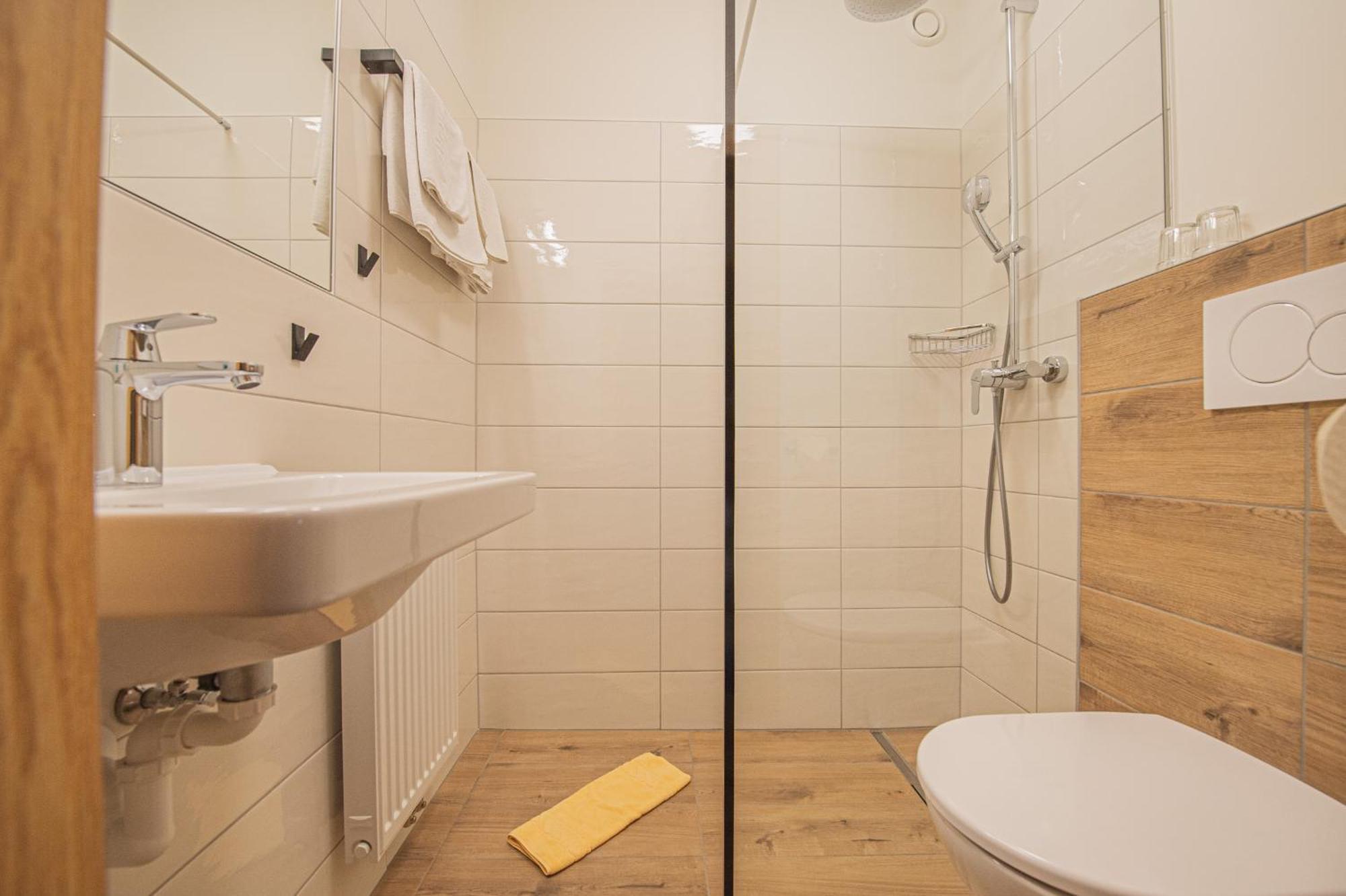 Hotel Haus Anni Bad Kleinkirchheim Zewnętrze zdjęcie