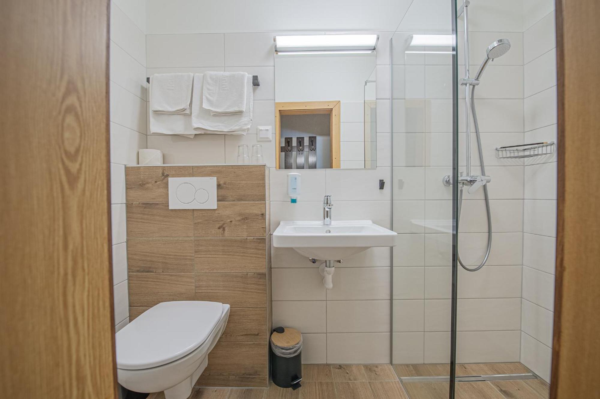 Hotel Haus Anni Bad Kleinkirchheim Zewnętrze zdjęcie